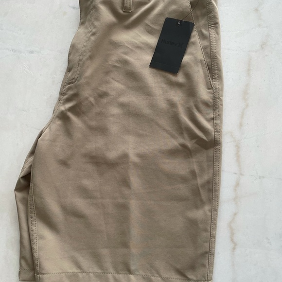 Hurley Men’s shorts - Picture 2 of 4